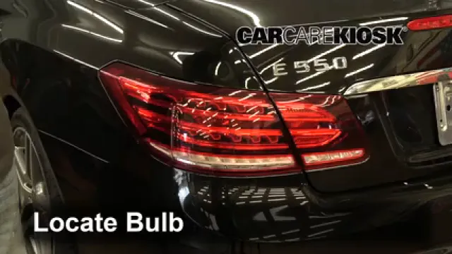 2014 Mercedes-Benz E550 4.6L V8 Turbo Convertible Éclairage Feux de position arrière (remplacer ampoule)